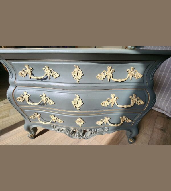 Une commode bordelaise de style Louis XV – Image 20