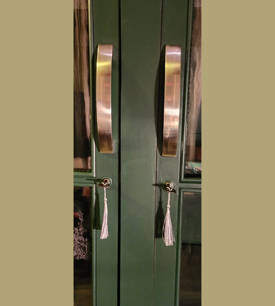 Une ancienne vitrine sur pieds acier – Image 14