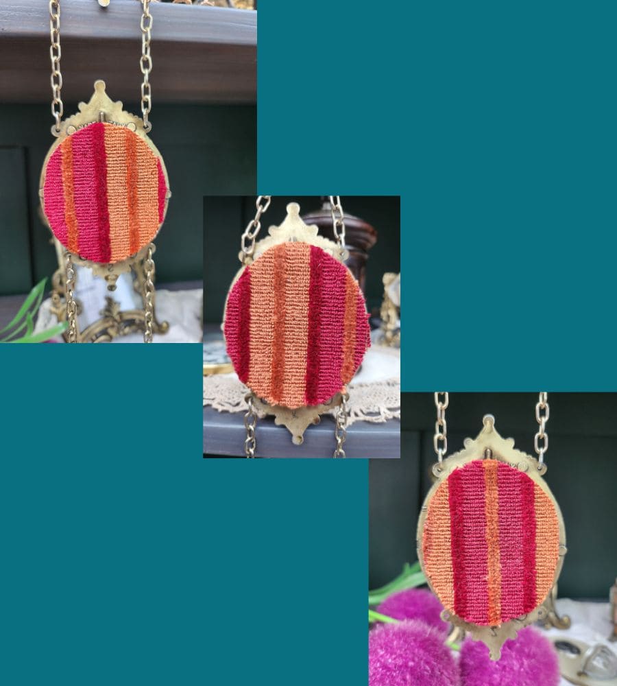 Un trio de médaillons anciens à suspendre – Image 18