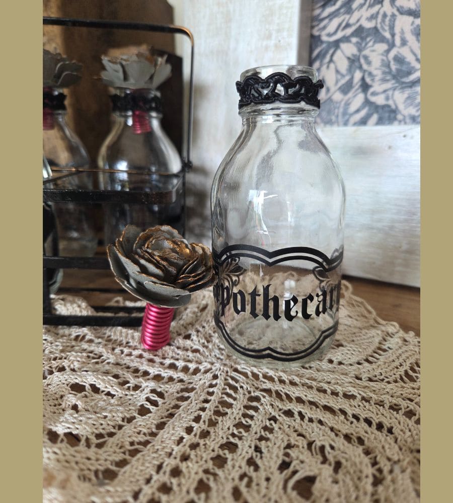 Un panier en métal et ses 6 flacons en verre – Image 6