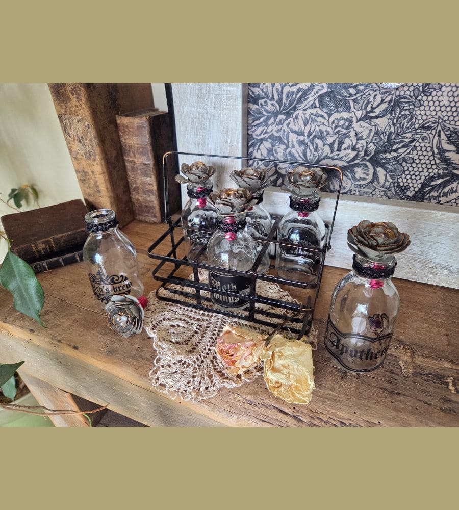 Un panier en métal et ses 6 flacons en verre – Image 4