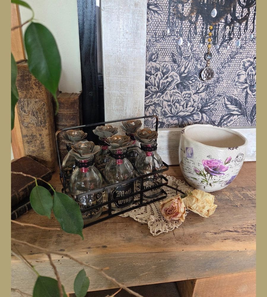 Un panier en métal et ses 6 flacons en verre – Image 12