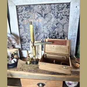 Un ébullioscope (ébulliomètre) Levesque avec sa boite d'origine