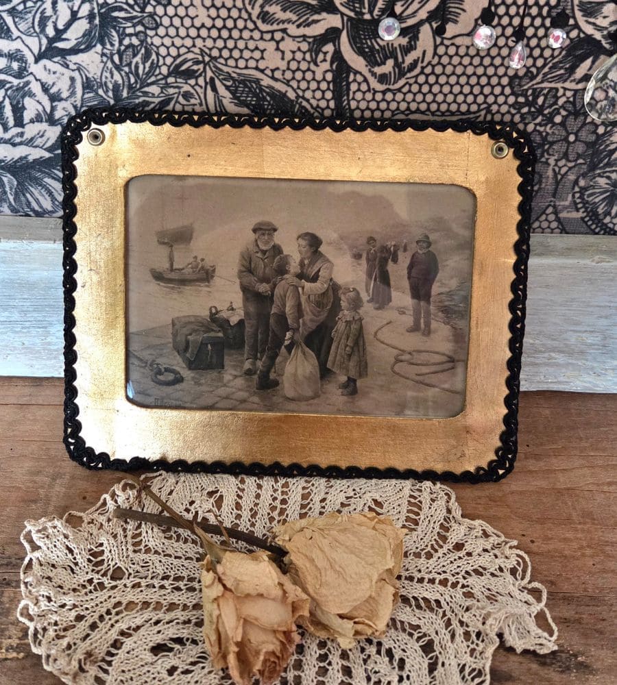 Une estampe ancienne signée A. Besnou numérotée – Cadre doré artisanal upcyclé