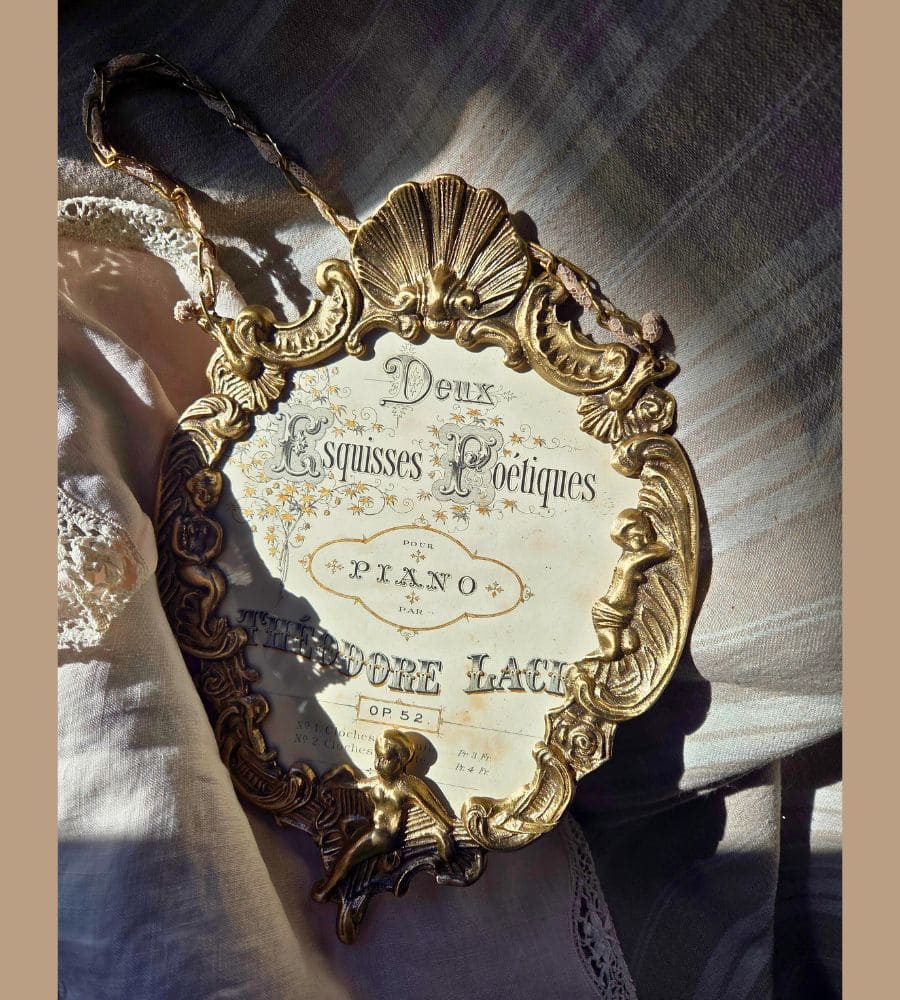 Un cadre en laiton aux angelots dansants – Image 10